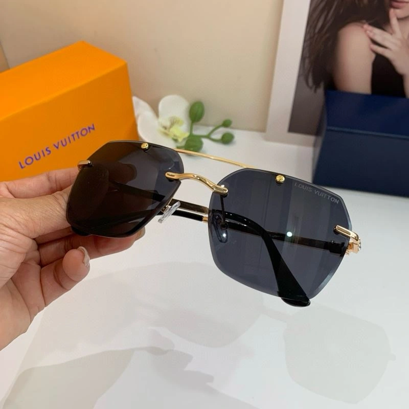 Vibrant Louis Vuitton Sunglasses 280615