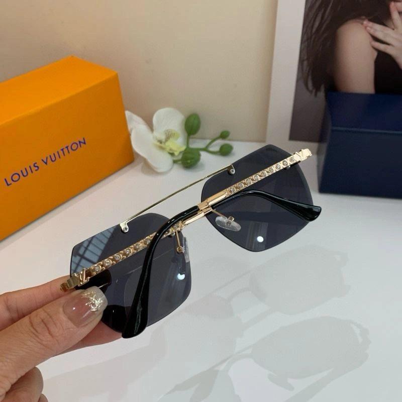 Vibrant Louis Vuitton Sunglasses 280615