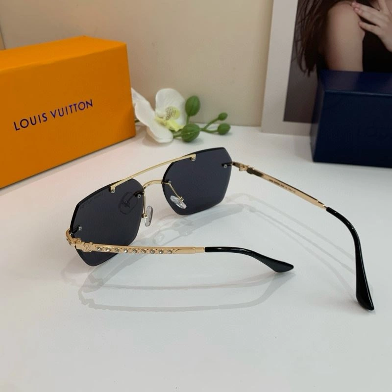 Vibrant Louis Vuitton Sunglasses 280615