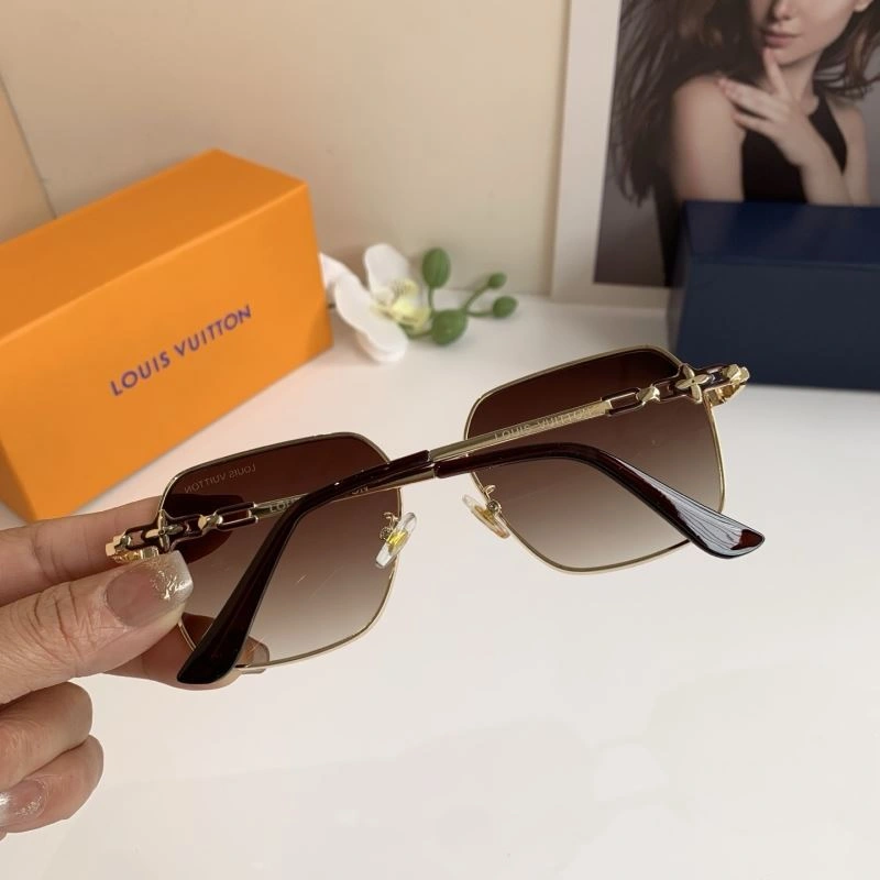 Louis Vuitton Sunglasses Upgraded 280600
