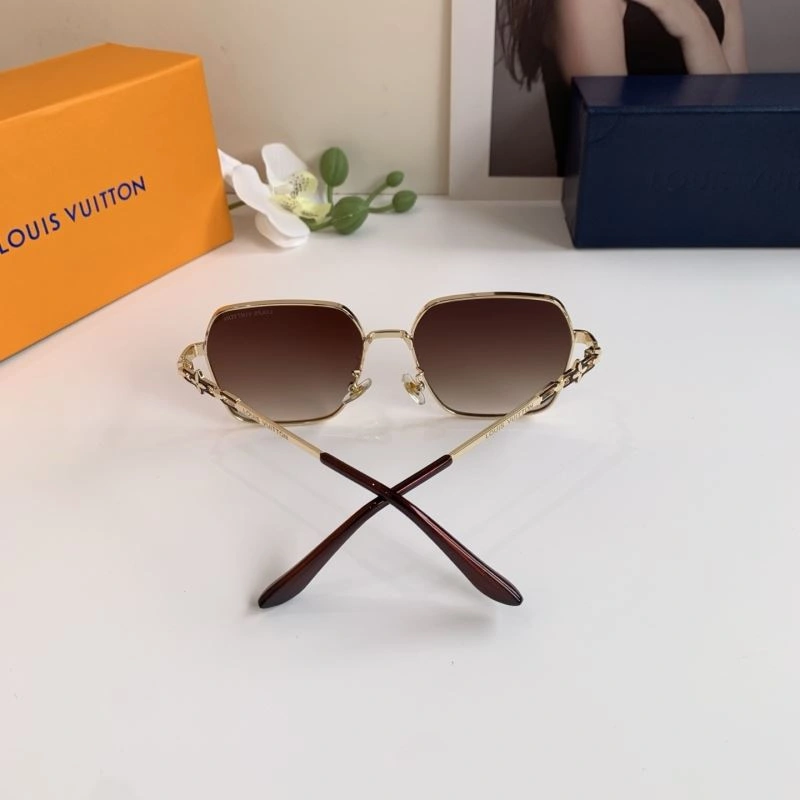 Louis Vuitton Sunglasses Upgraded 280600
