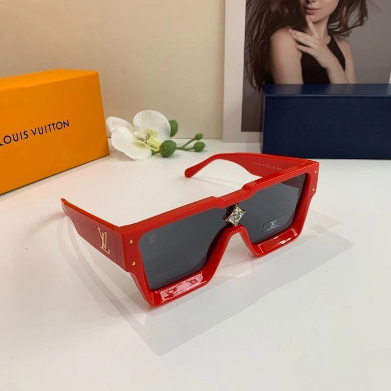 Louis Vuitton Sunglasses Durable 280596