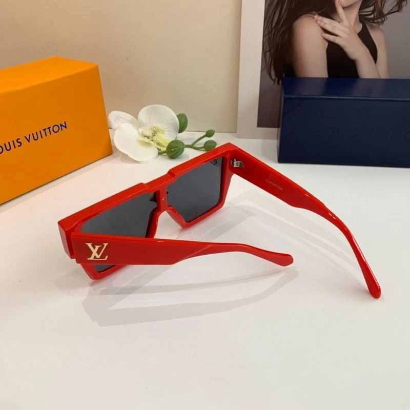 Louis Vuitton Sunglasses Durable 280596