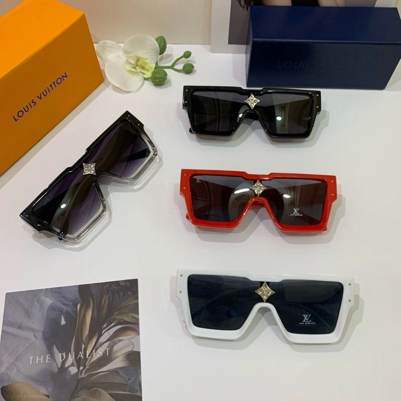 Louis Vuitton Sunglasses Durable 280596