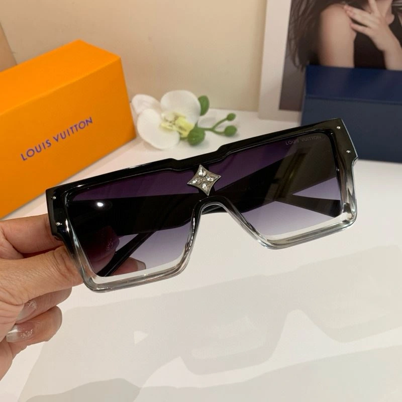 Louis Vuitton Sunglasses Vibrant 280595
