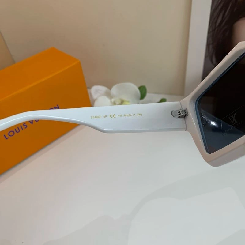 FlexibleFit Louis Vuitton Sunglasses 280593