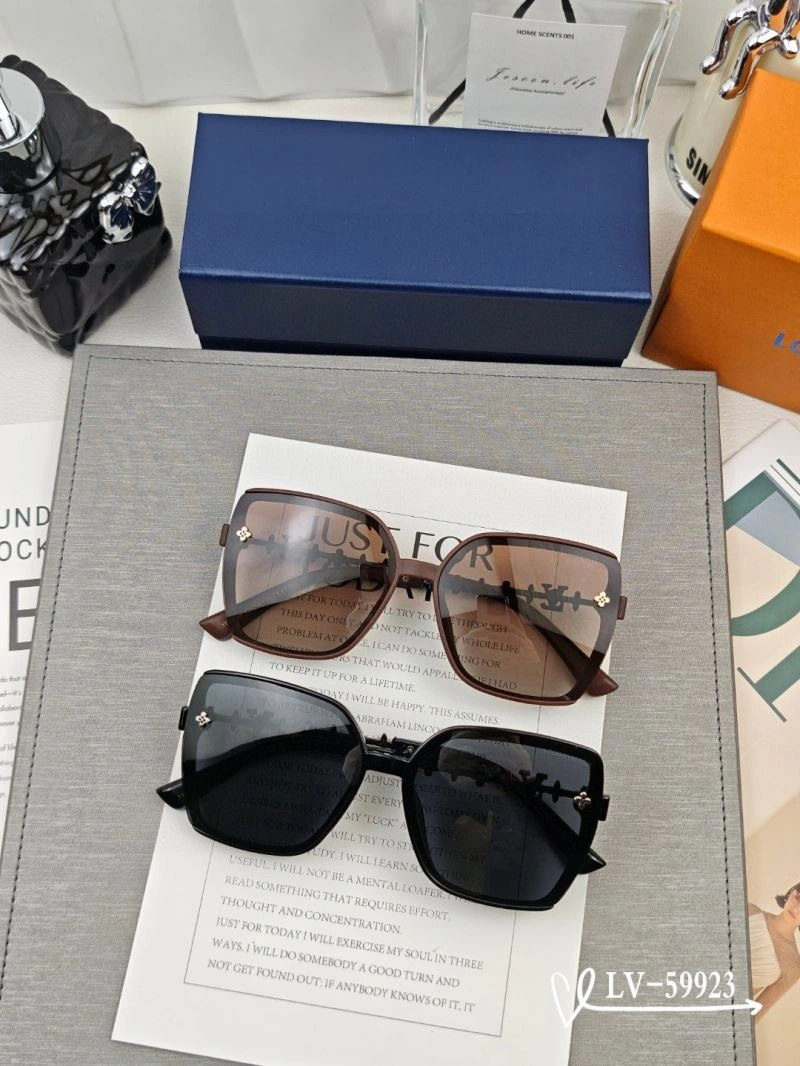 Lightweight Louis Vuitton Sunglasses 280582