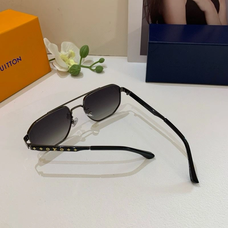 Louis Vuitton Sunglasses DailyWear 280579
