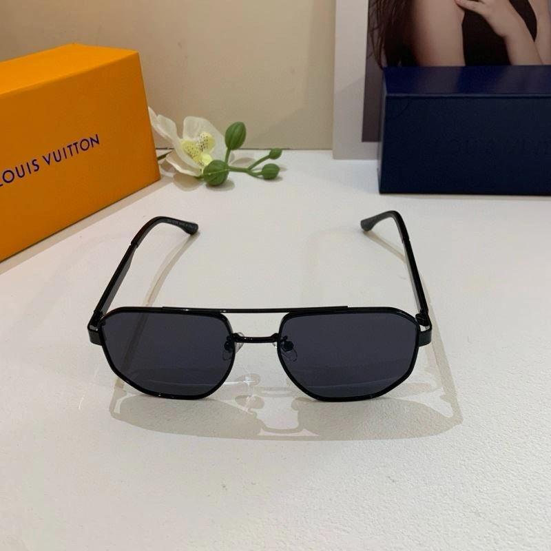 Louis Vuitton Sunglasses Upgraded 280583