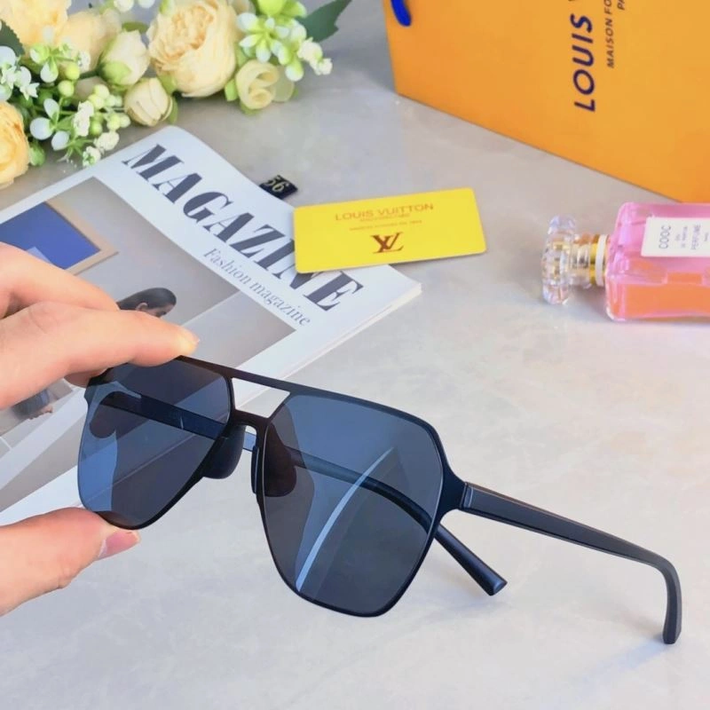 ModernLook Louis Vuitton Sunglasses 280592