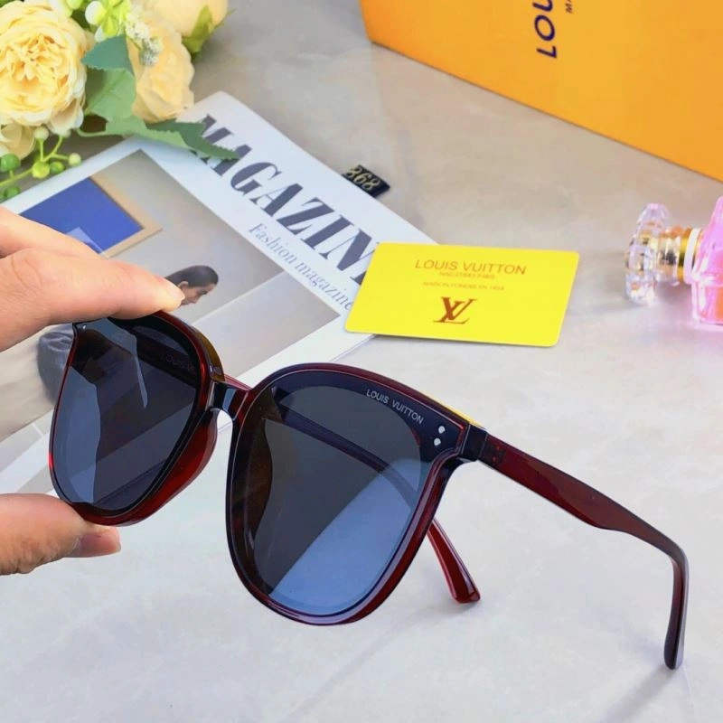 Packable Louis Vuitton Sunglasses 280589