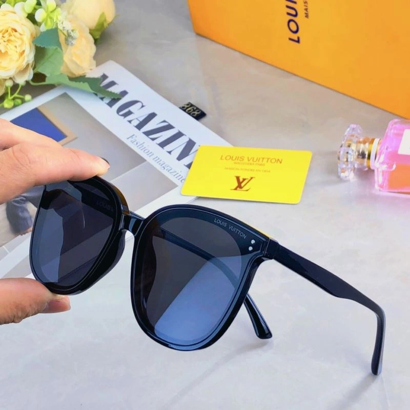 Packable Louis Vuitton Sunglasses 280589