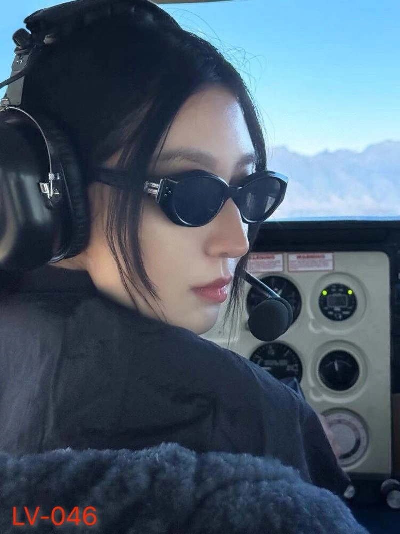 Louis Vuitton Sunglasses Upgraded 280581