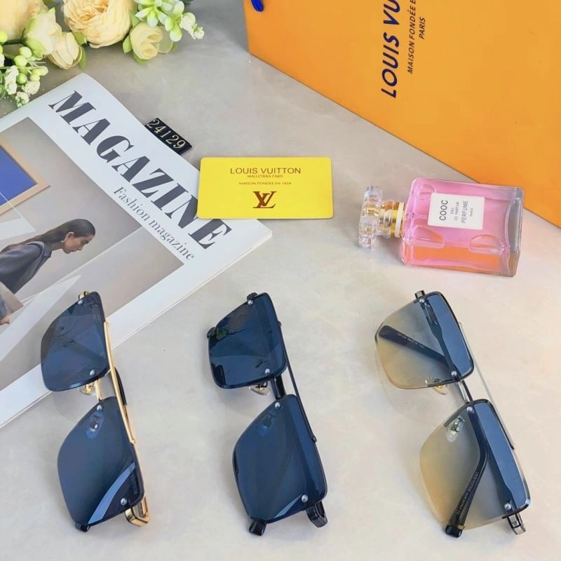 Sporty Louis Vuitton Sunglasses 280587
