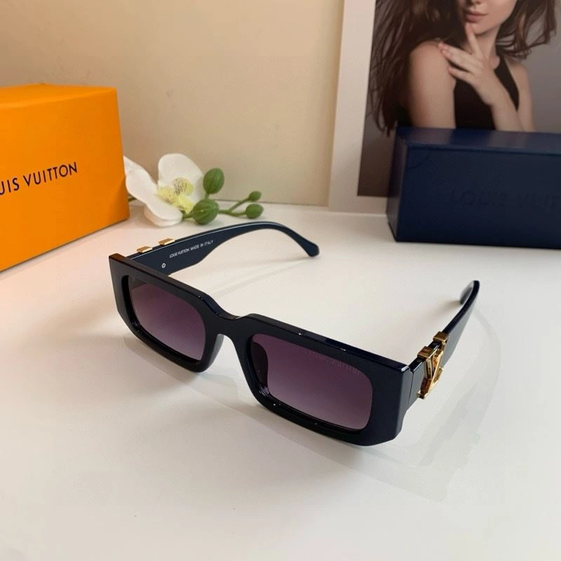 Sustainable Louis Vuitton Sunglasses 280572
