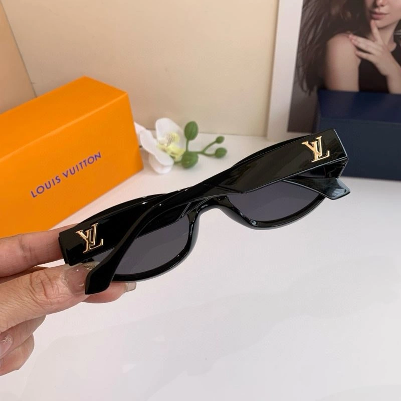 Unisex Louis Vuitton Sunglasses 280564