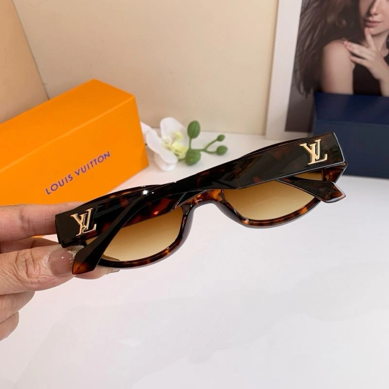 Louis Vuitton Sunglasses Timeless 280580