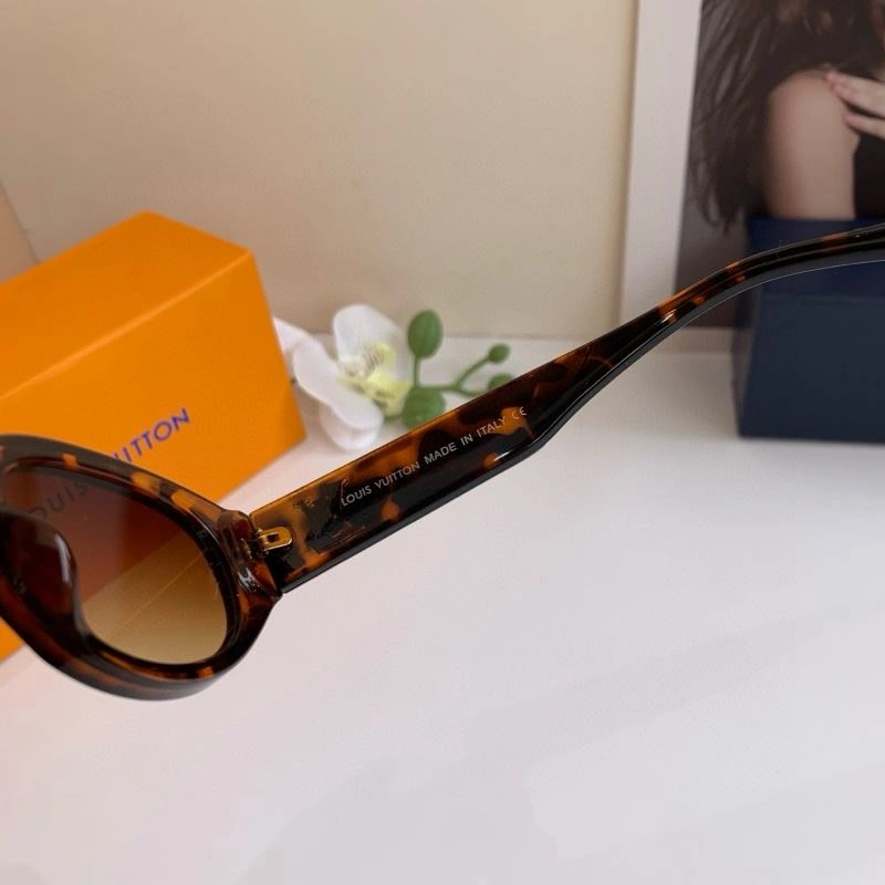 Louis Vuitton Sunglasses Timeless 280580