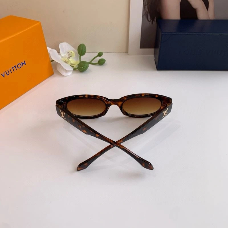 Louis Vuitton Sunglasses Timeless 280580