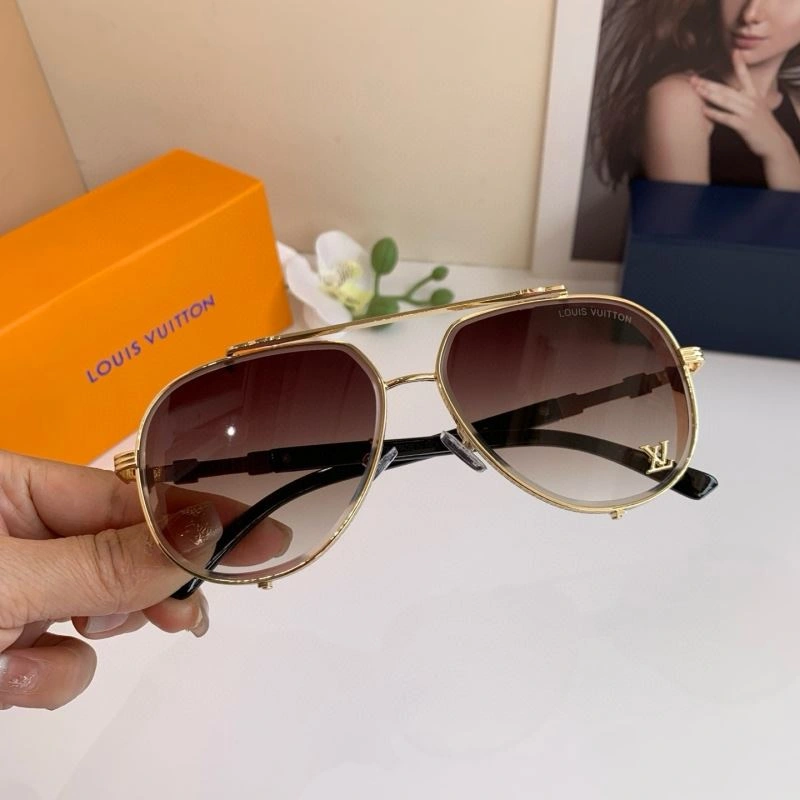 Stylish Louis Vuitton Sunglasses 280561