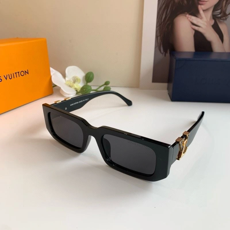NewStyle Louis Vuitton Sunglasses 280559