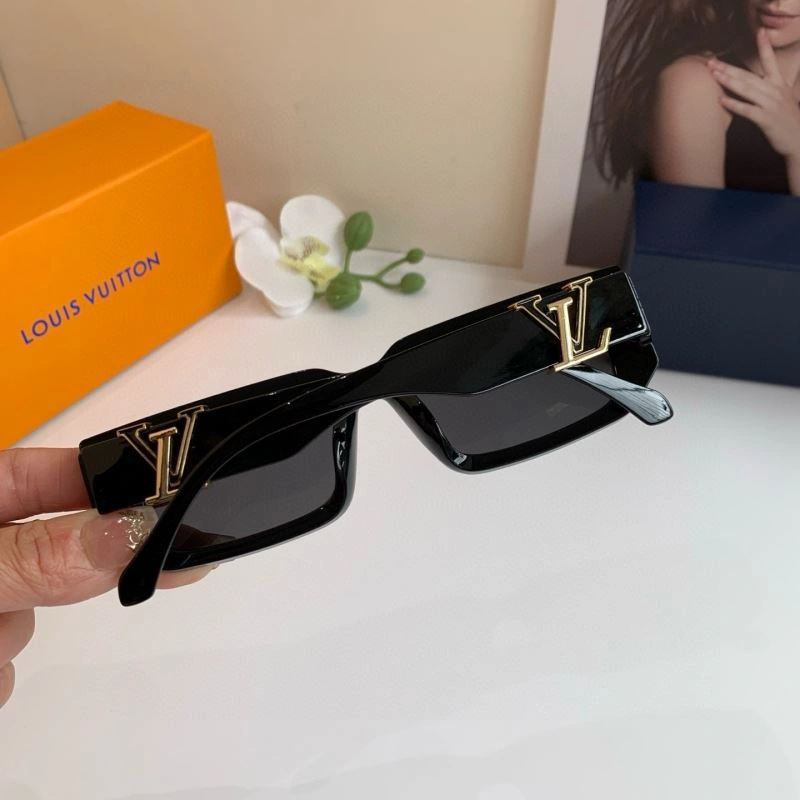 NewStyle Louis Vuitton Sunglasses 280559