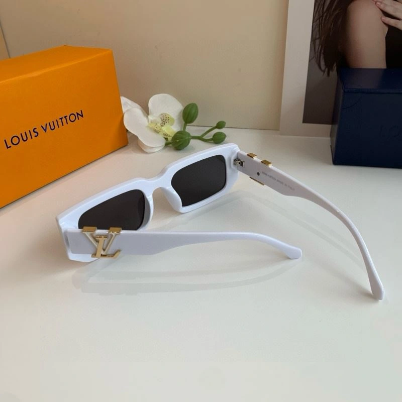 Youthful Louis Vuitton Sunglasses 280558