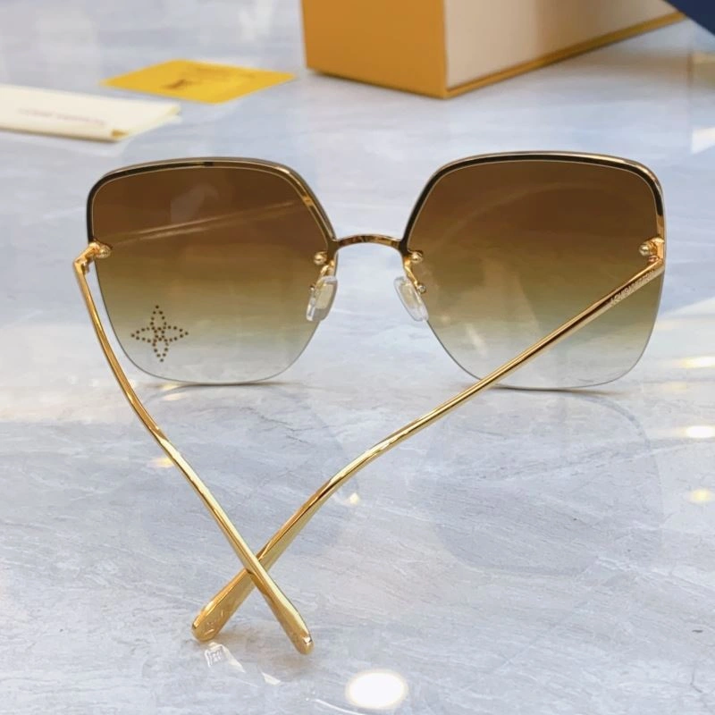 Lightweight Louis Vuitton Sunglasses 280557