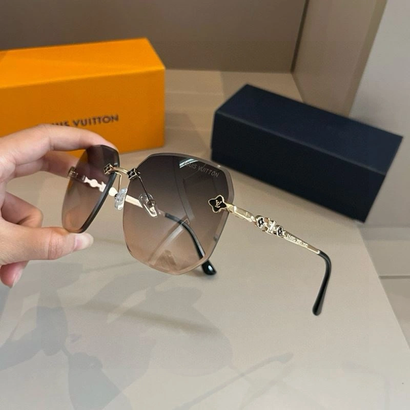 Louis Vuitton Sunglasses Lightweight 280554