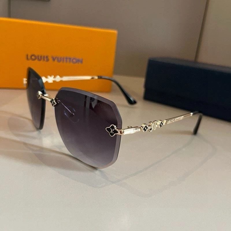 Louis Vuitton Sunglasses Durable 280551
