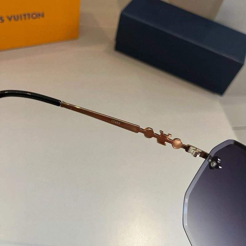 Louis Vuitton Sunglasses Durable 280551