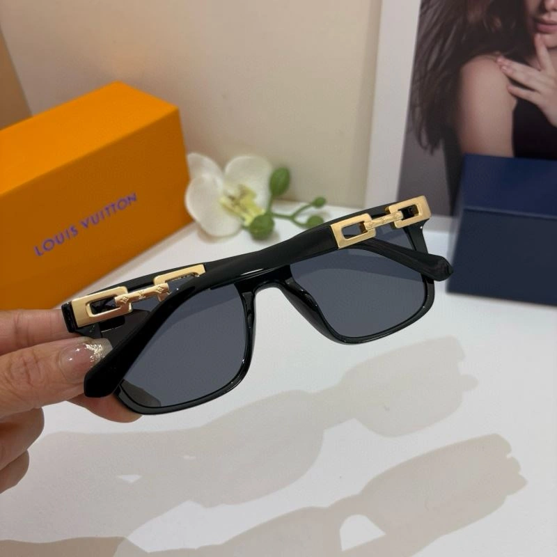 Louis Vuitton Sunglasses Durable 280549