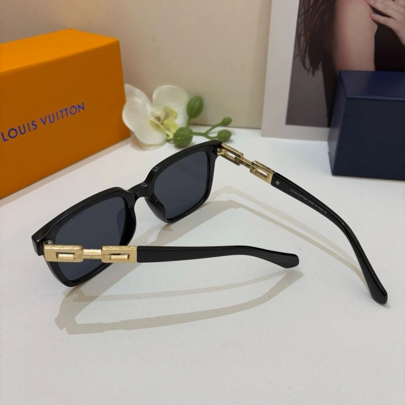 Louis Vuitton Sunglasses Durable 280549