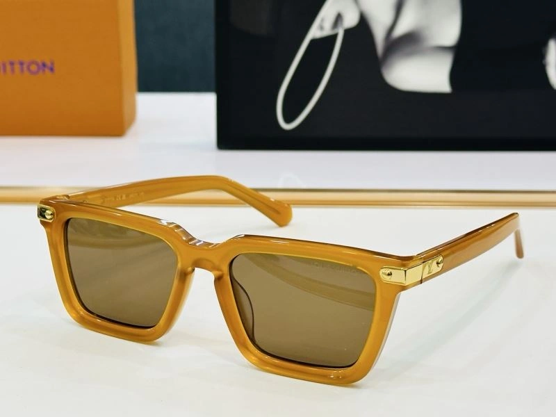 Louis Vuitton Sunglasses Fashionable 280552