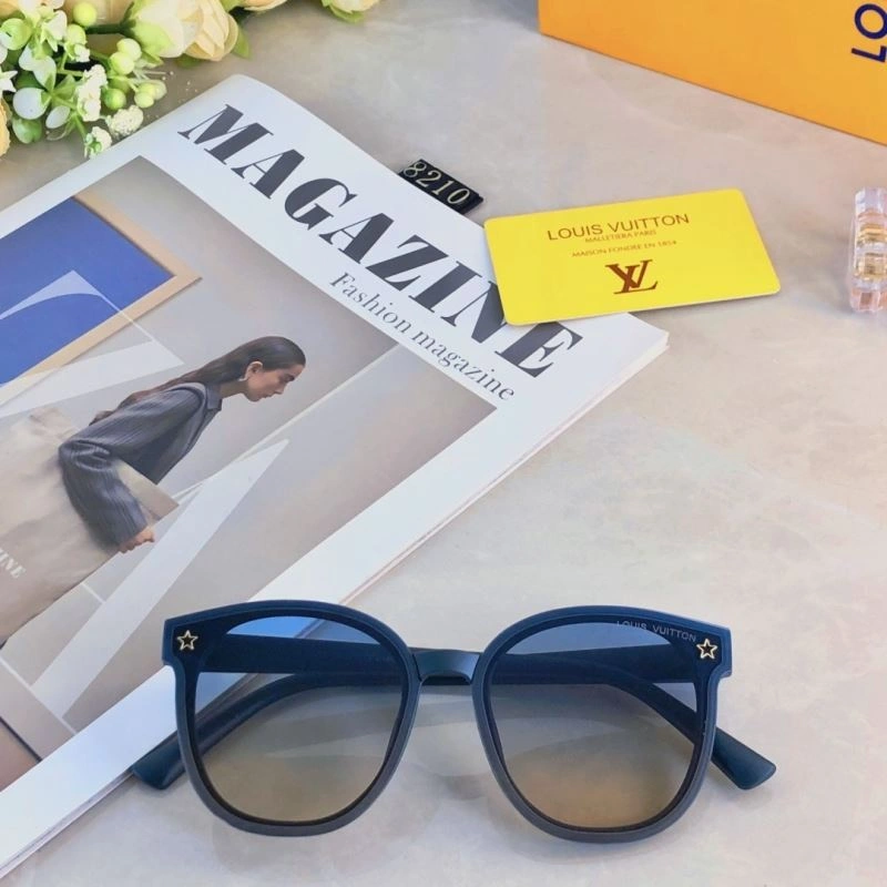 Seasonal Louis Vuitton Sunglasses 280539
