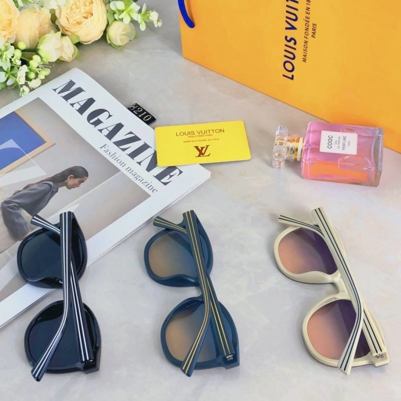 Seasonal Louis Vuitton Sunglasses 280539