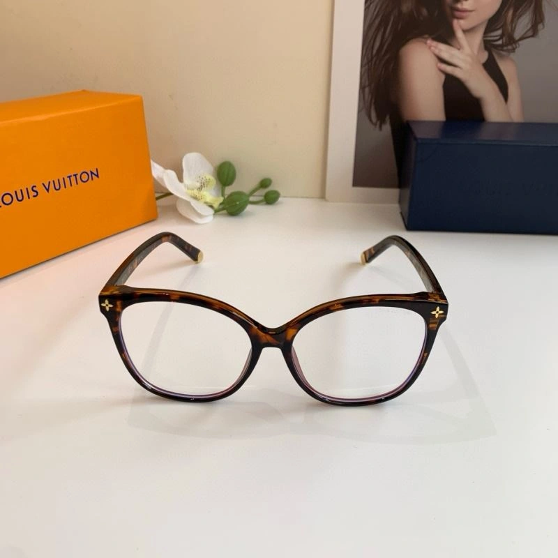 Louis Vuitton Sunglasses Functional 280524