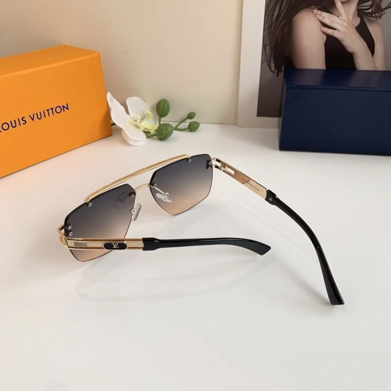 Louis Vuitton Sunglasses EasyMatch 280527