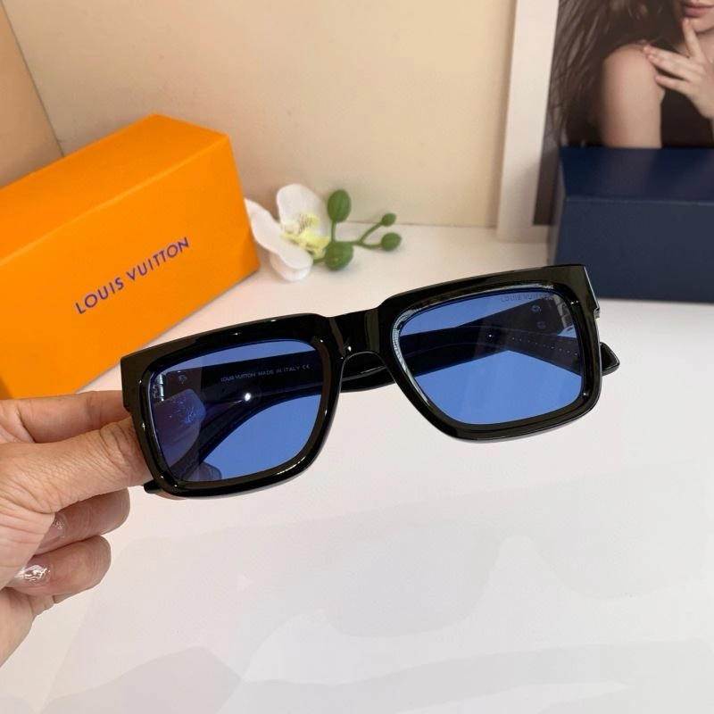 Louis Vuitton Sunglasses MultiPurpose 280519