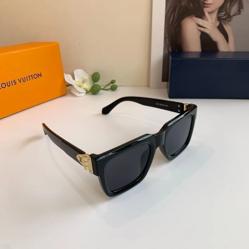 Louis Vuitton Sunglasses Durable 280526