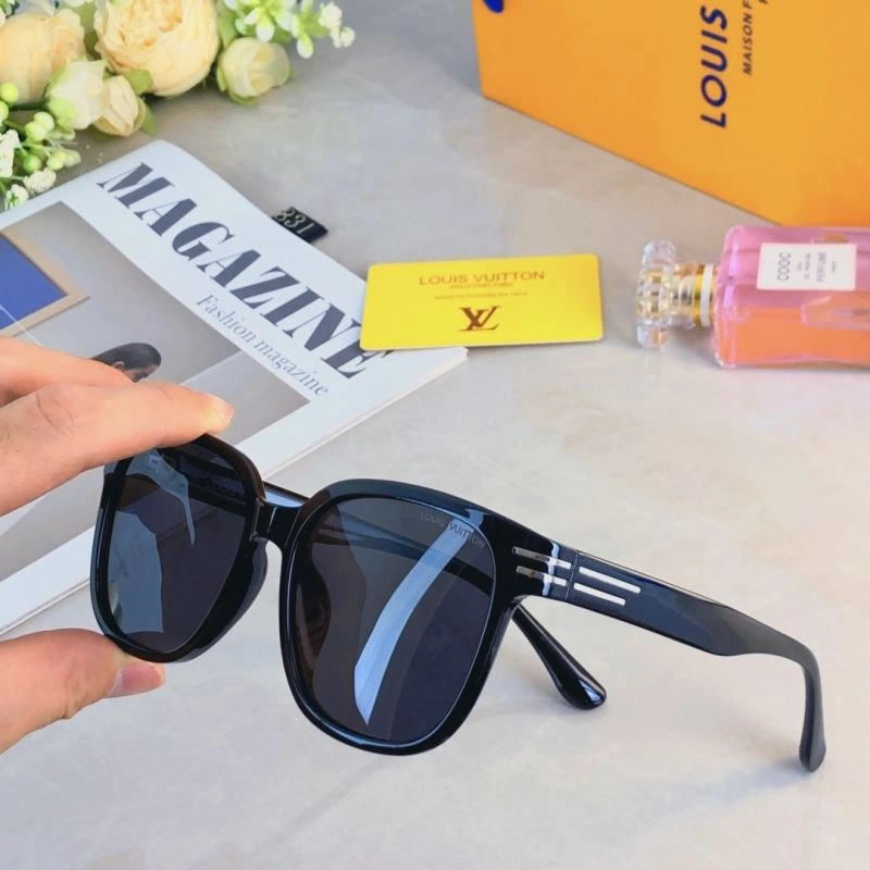 Bold Louis Vuitton Sunglasses 280513
