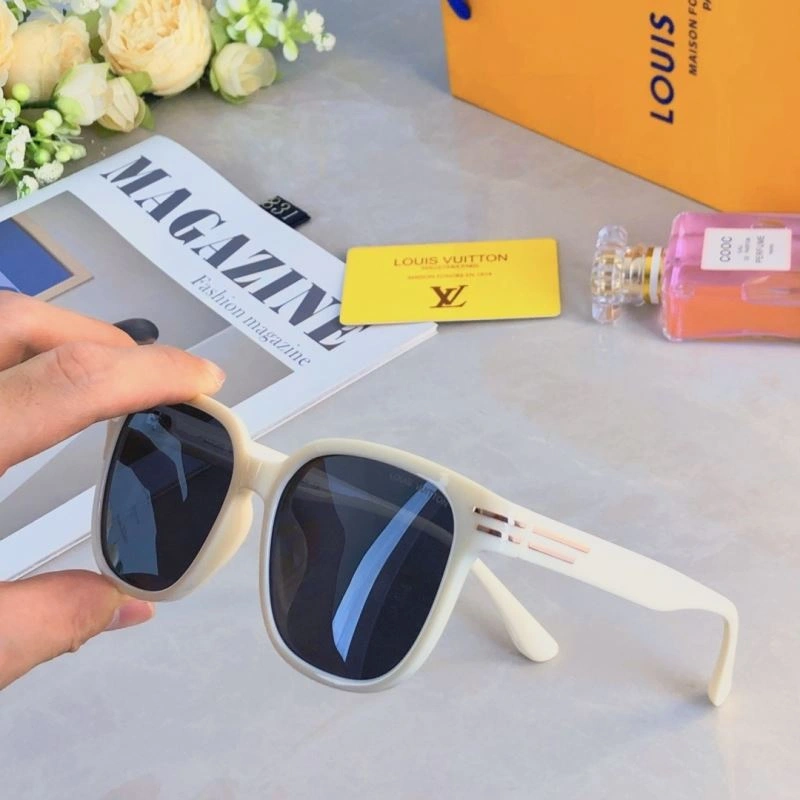 Bold Louis Vuitton Sunglasses 280513