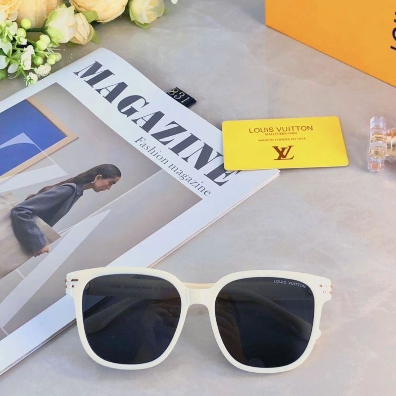 Bold Louis Vuitton Sunglasses 280513
