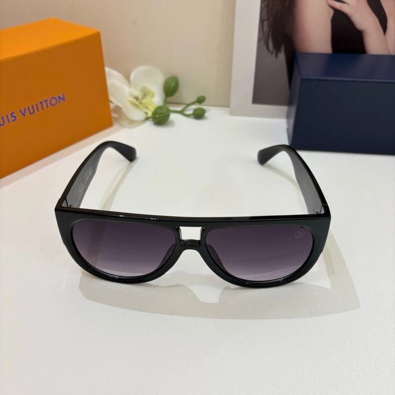 Louis Vuitton Sunglasses Popular 280506