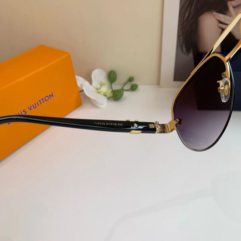 Versatile Louis Vuitton Sunglasses 280498