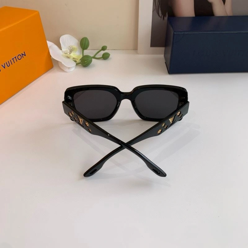 Louis Vuitton Sunglasses Modern 280486