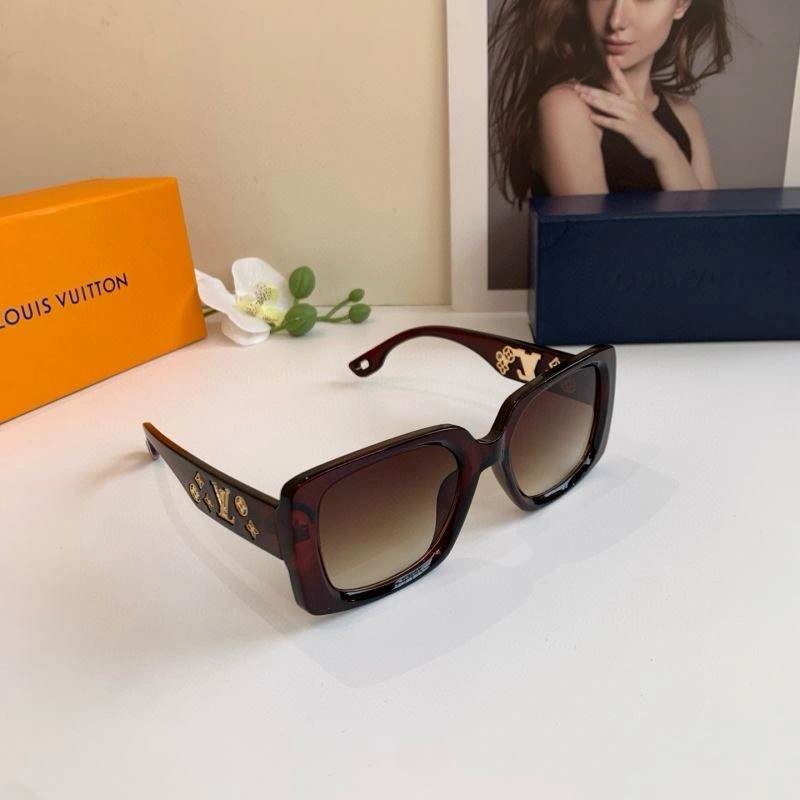 Louis Vuitton Sunglasses Fashionable 280503