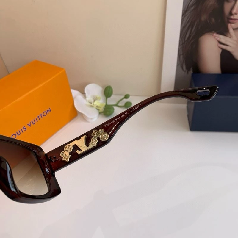 Louis Vuitton Sunglasses Fashionable 280503