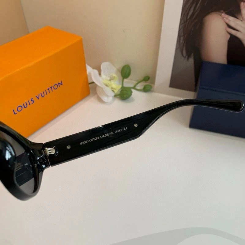 Classic Louis Vuitton Sunglasses 280500