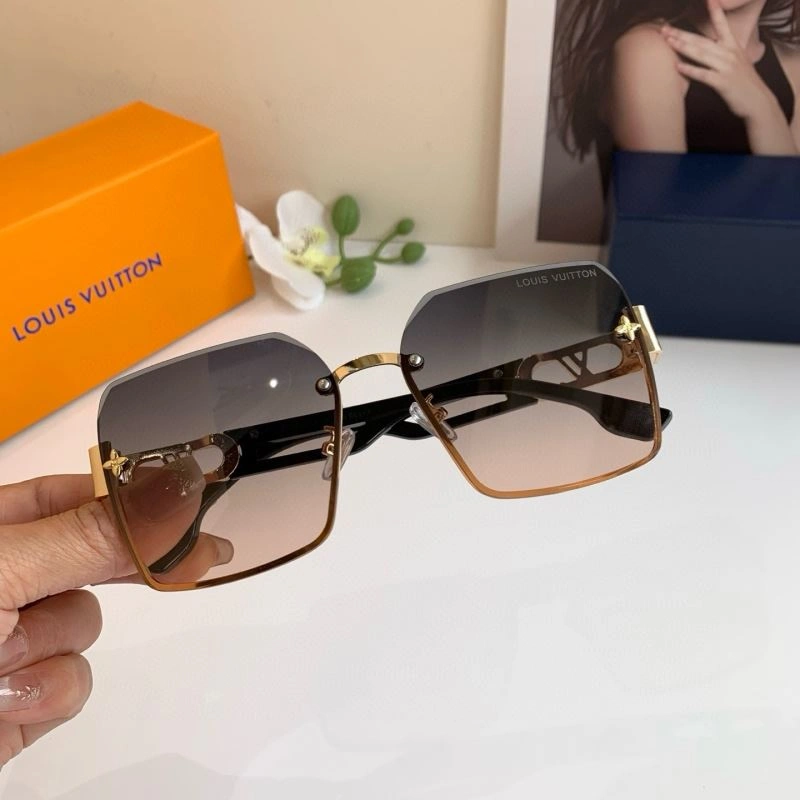 Louis Vuitton Sunglasses Fashionable 280495